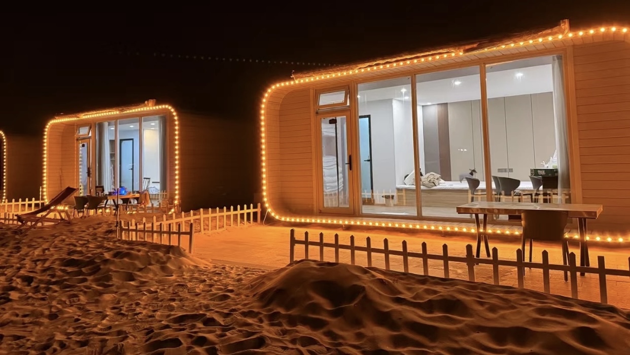 Luxury pods for Ocean