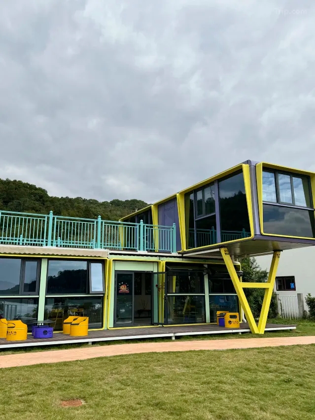 Sea Glamping project